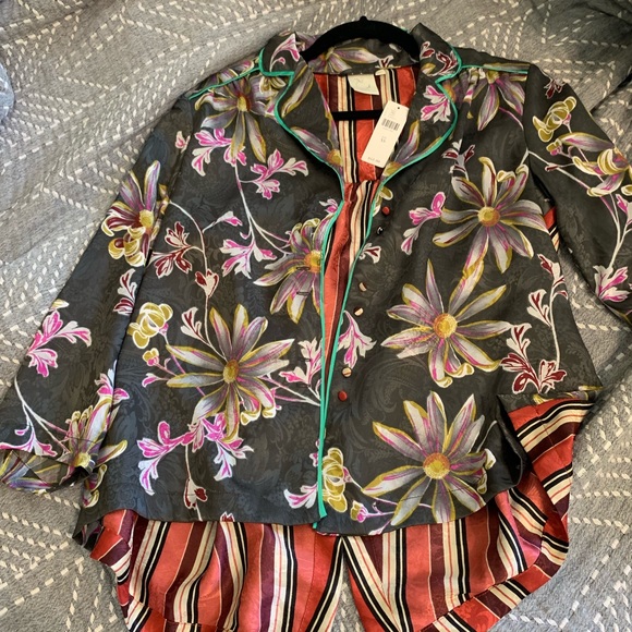 Anthropologie Eloise petal and stripe Sleep Shirt - Picture 4 of 4